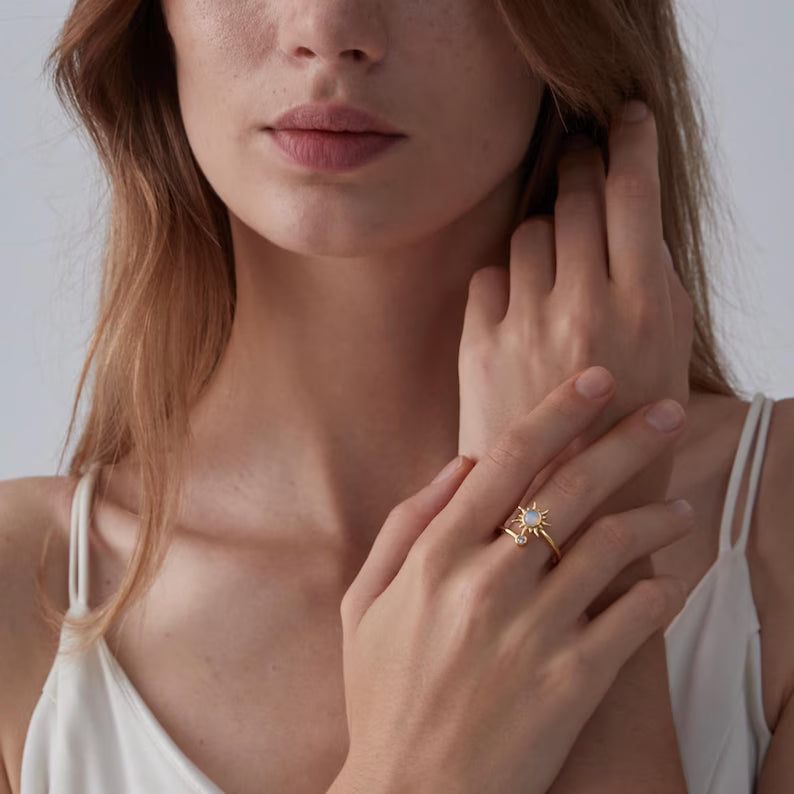 Solara Spin Ring